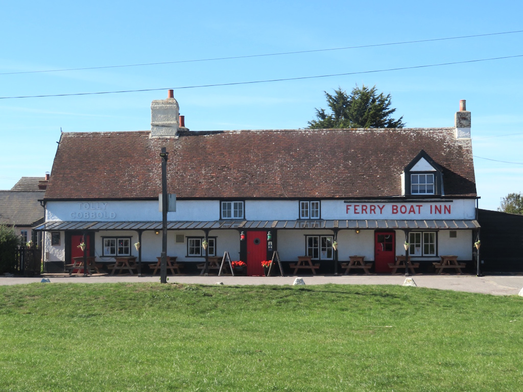 Felixstowe Ferry - Ferry Boat Inn