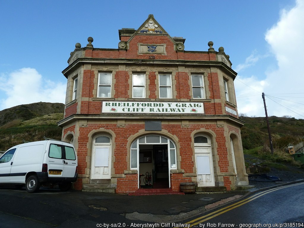 Aberystwyth Cliff Railway - Bottom Station