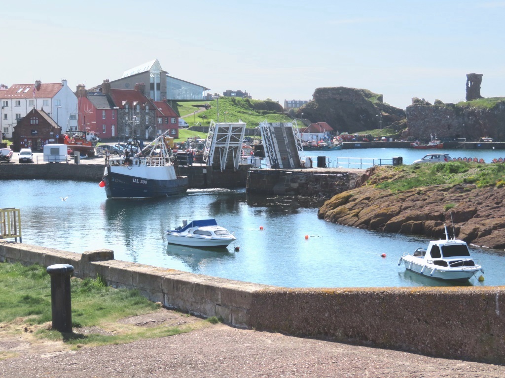 Dunbar - Cromwell Harbour