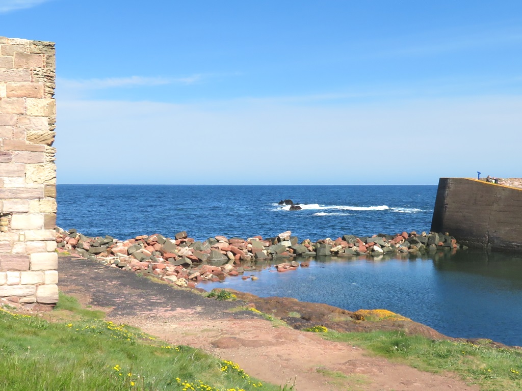 Dunbar - Old Harbour Entrance