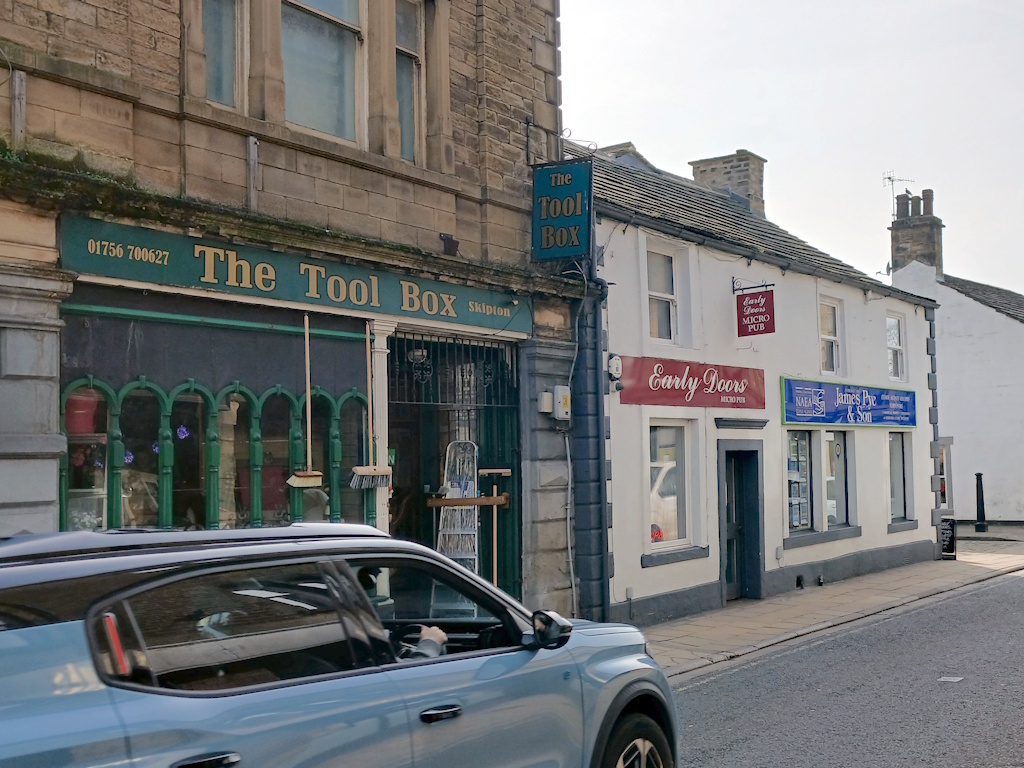 Skipton - Early Doors Micro Pub