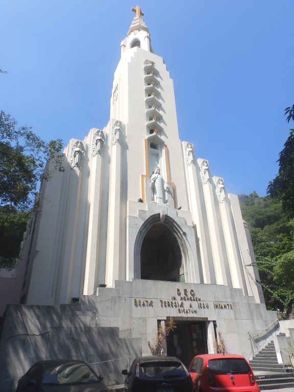 Near Sugarloaf Mountain - Paróquia Santa Teresinha do Menino Jesus